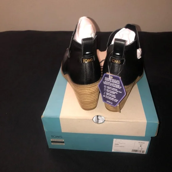 Tom’s Black Leather Ankle Boots - Picture 6 of 10